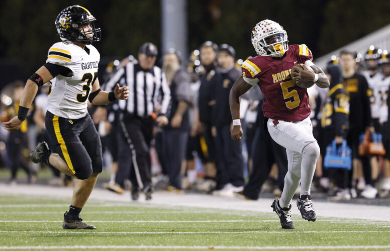 G-Men shut down by Cardinal Mooney in D